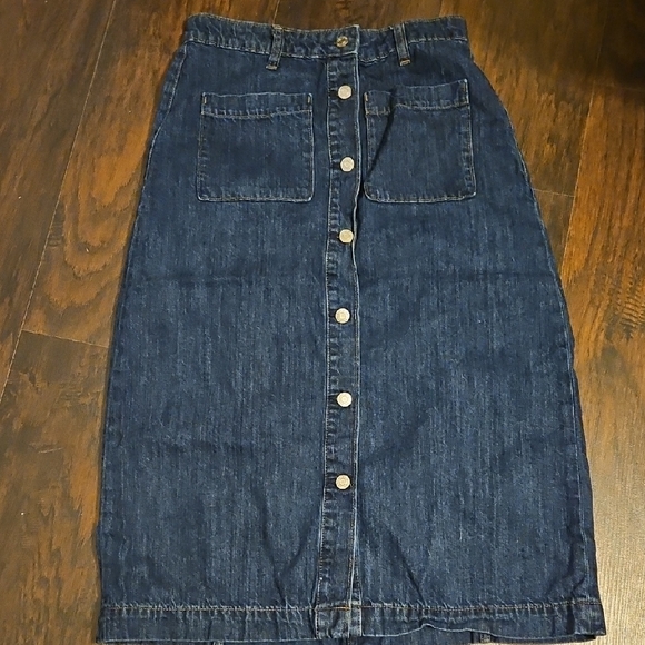 GAP Dresses & Skirts - GAP Dark Blue Denim Pencil Skirt with Front Buttons